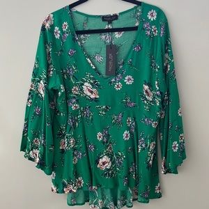 NWT! Rachel Zoe Green Floral Top. Size Lg